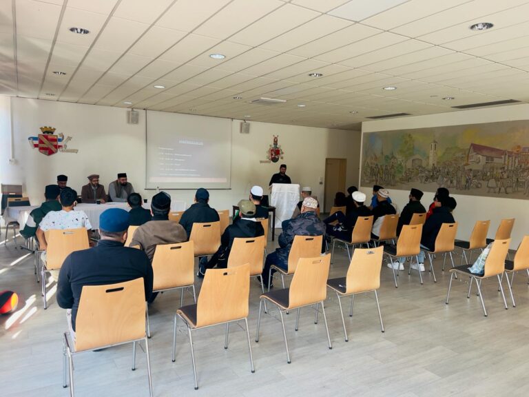 Majlis babenhausen : lokal ijtema