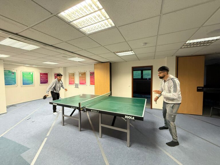 Tischtennis und namaz – Mülheim an der Ruhr
