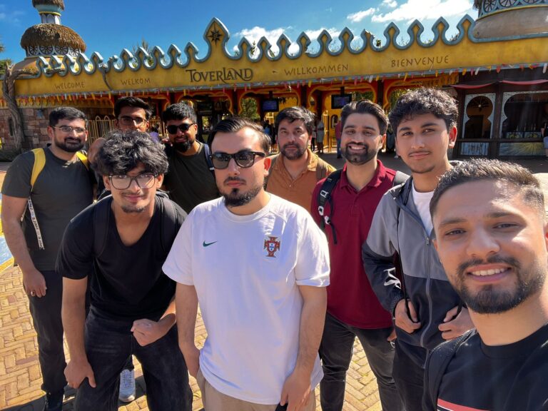 Ausflug der Majlis Mülheim an der Ruhr nach Toverland
