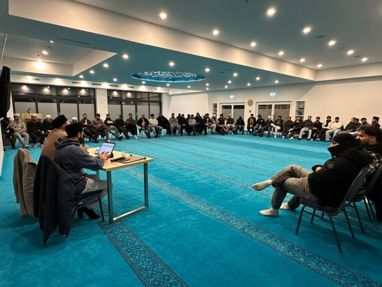 Region Hamburg: Khuddam Forum